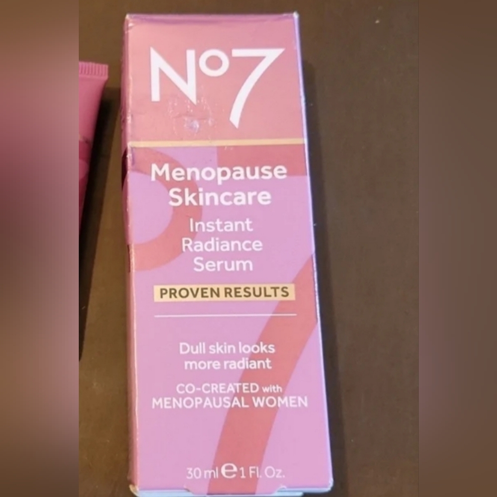NEW No7 Menopause Skincare Instant Radiance Serum - NEW